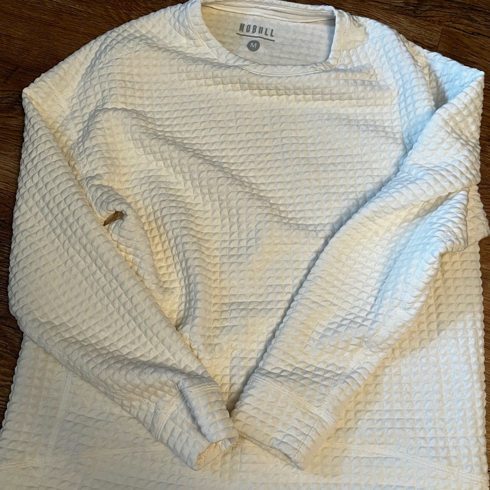 NoBull Project WOMEN'S QUILTED CREW PULLOVER